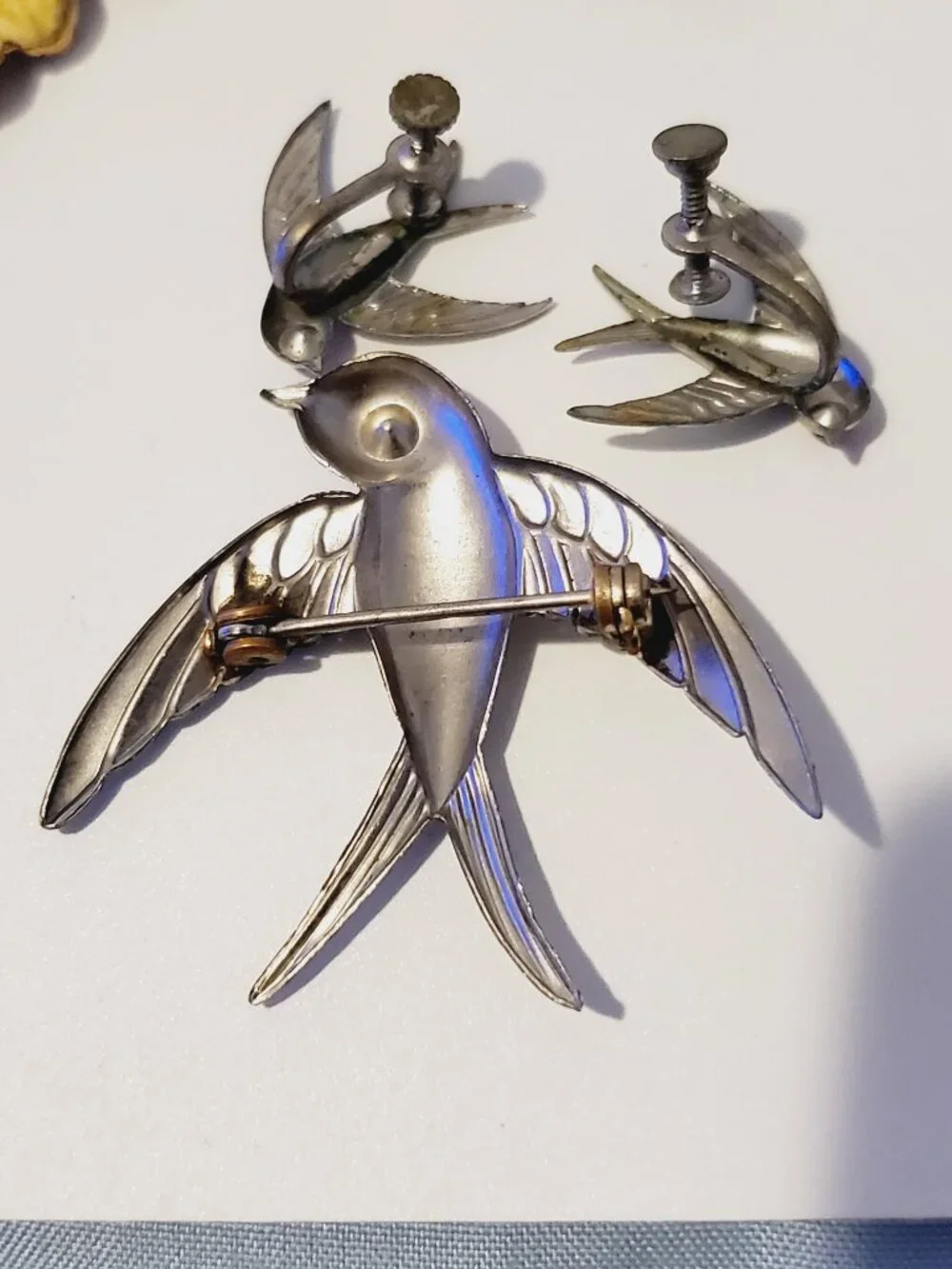 3 Brooches with matching Earrings, items # B- 1030-1032,. wt 43 grams.